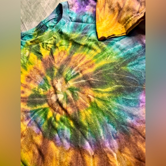 Kid's Tye Dye Mardi Gras T-Shirt - Picture 3 of 4